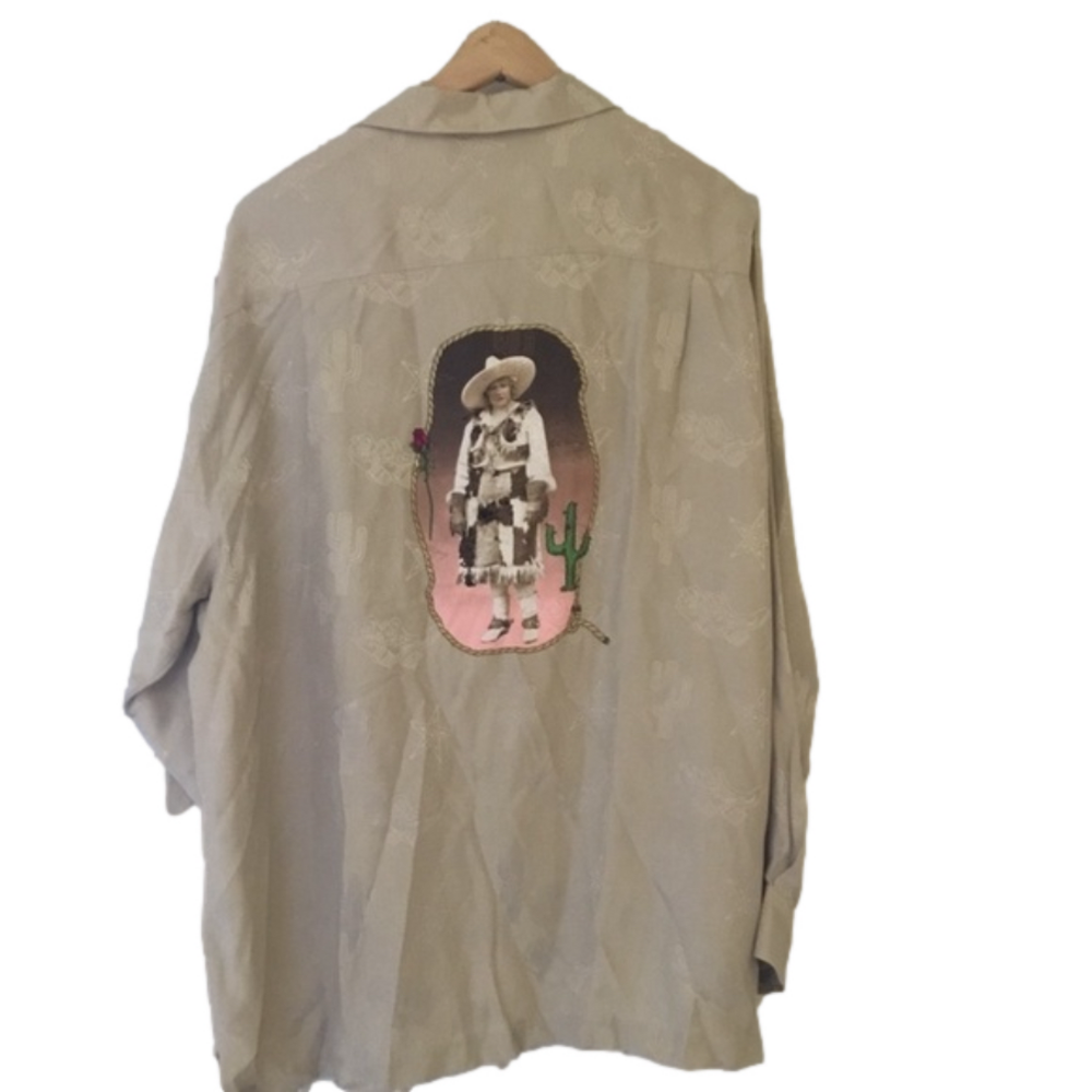 CHICO’S SILK cowgirl Blouse Sz 3 NWT